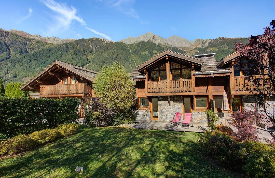 Chalet D'Olivier, Alpes Agency, Les Praz, Chamonix, Sleeps 8-1